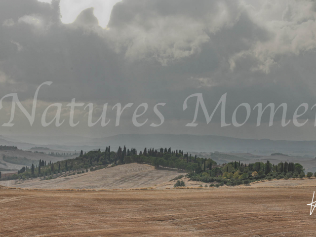 Moody Skies, Crete Senesi