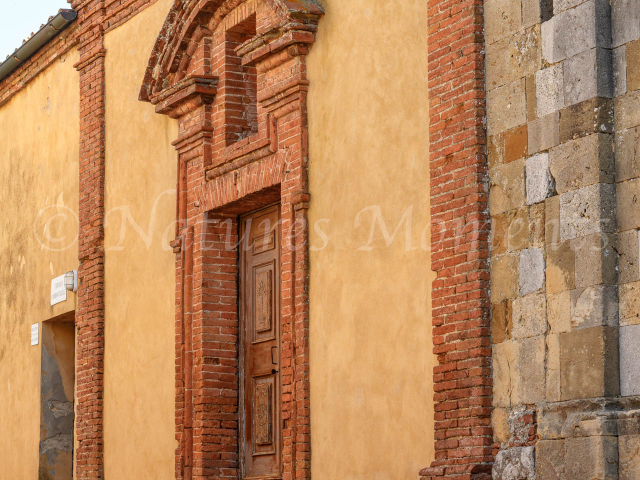 Montefollonico Door