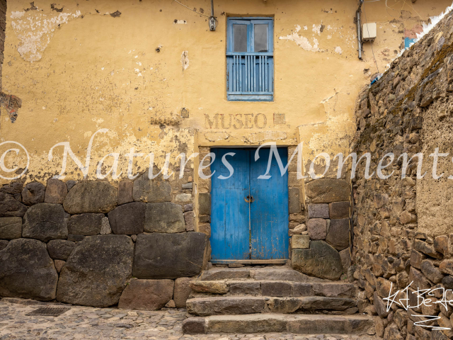 Blue Door, Ollantaytambo